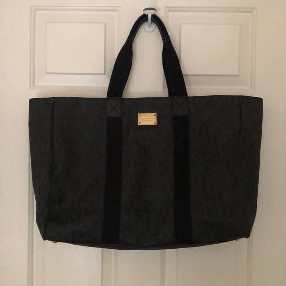 Michael Kors Duffle Bag - Picture 1 of 1